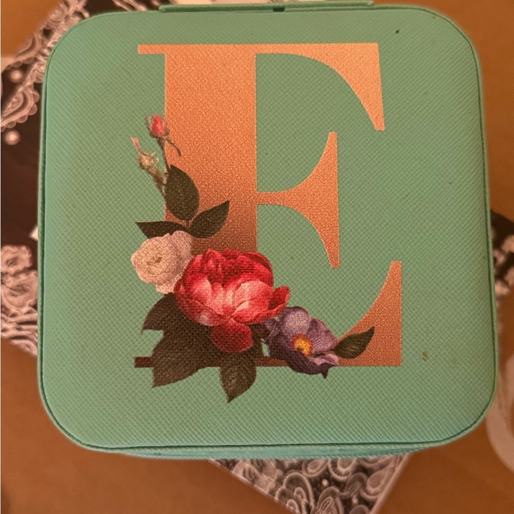 Floral Green Jewelry Box